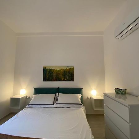 Riviera Apartments Пескара Екстериор снимка