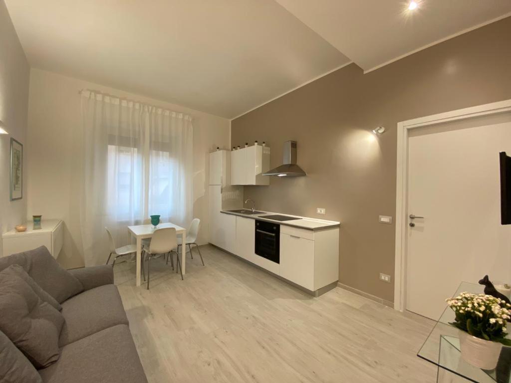 Riviera Apartments Пескара Екстериор снимка