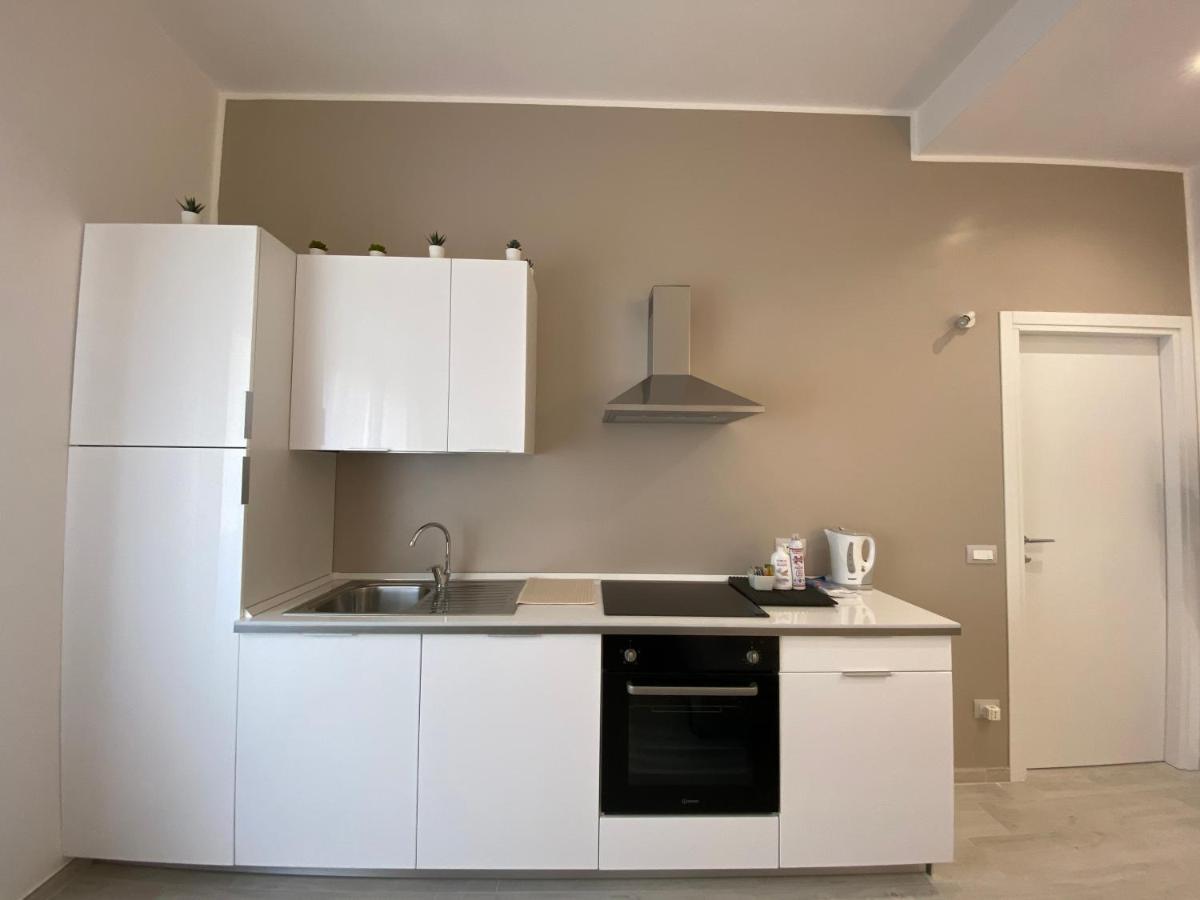 Riviera Apartments Пескара Екстериор снимка