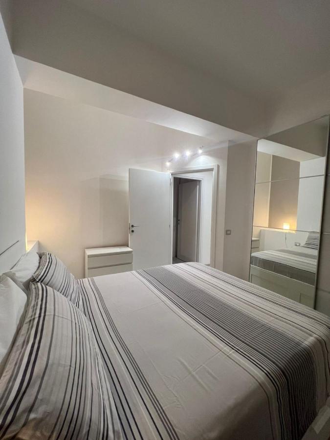 Riviera Apartments Пескара Екстериор снимка
